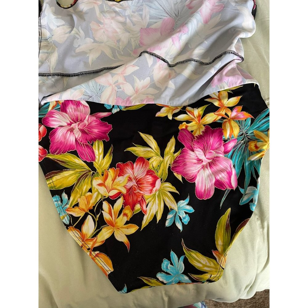 Islander Black Multi-Colored Floral Swimsuit Skirt - Size 16 - Picture 7 of 9